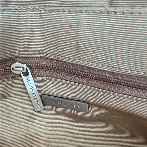 NWOT BCBG Elegant Beige Chainmail Bag